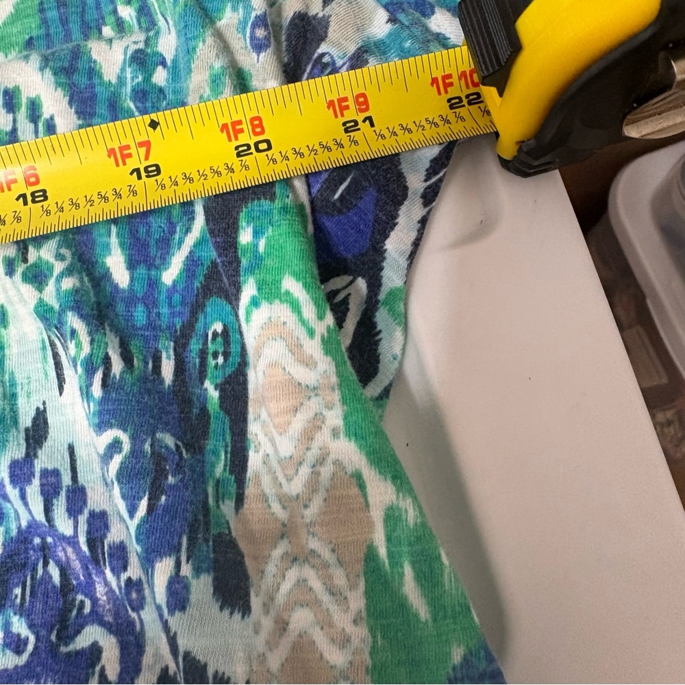 Chico’s Rayon Spandex Mediteranea Hi-Low Top in Iced Turq Multicolor - Picture 7 of 9